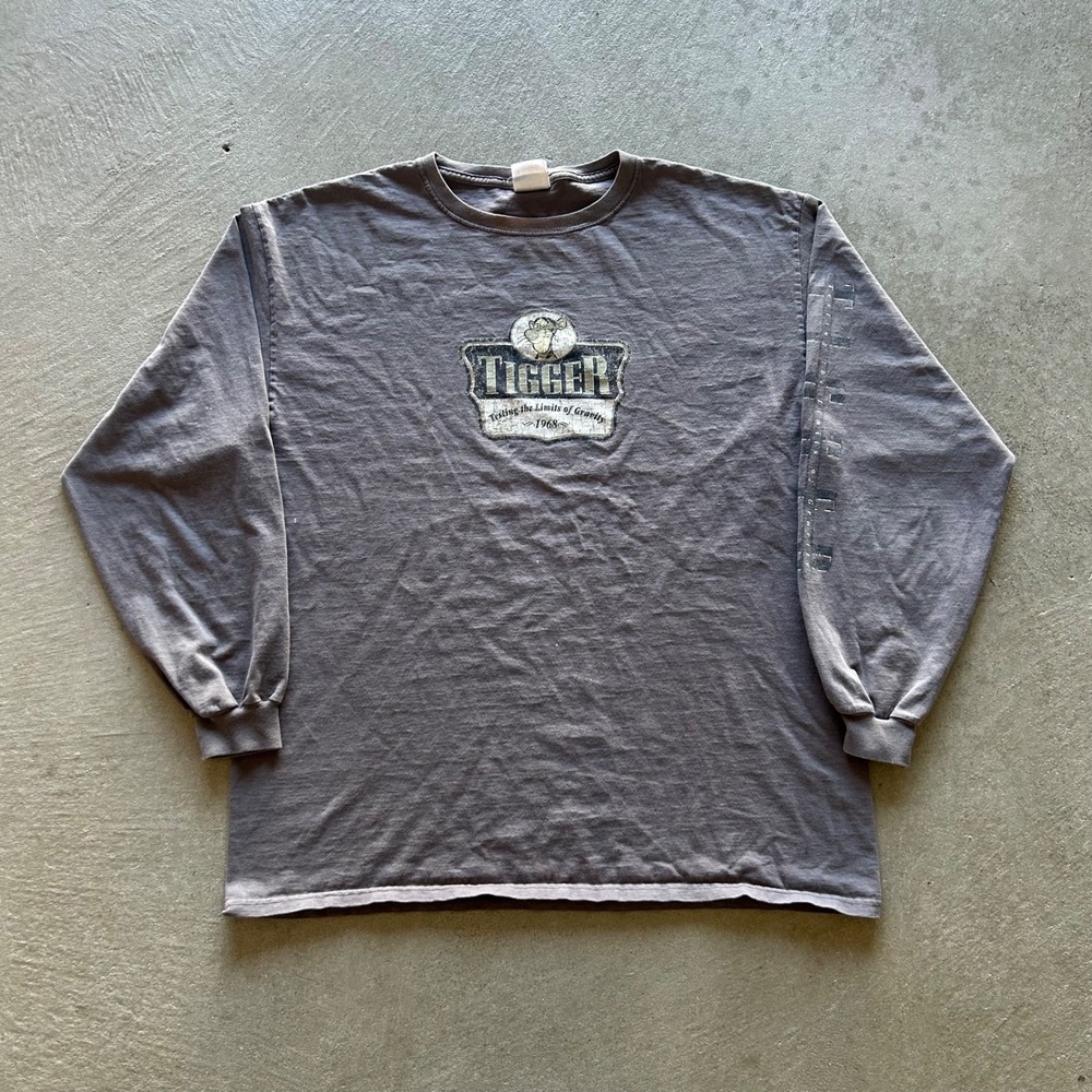 Vintage 90s Disney Tigger Long Sleeve Shirt Size XL Gray Sleeve Graphic